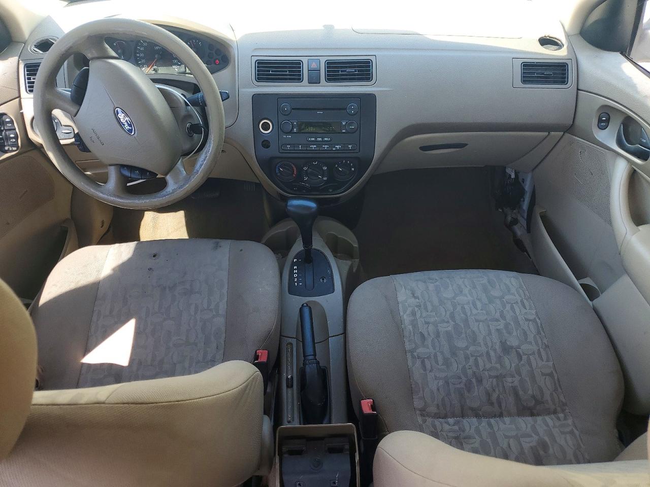 2005 FORD FOCUS ZX4 photo 8
