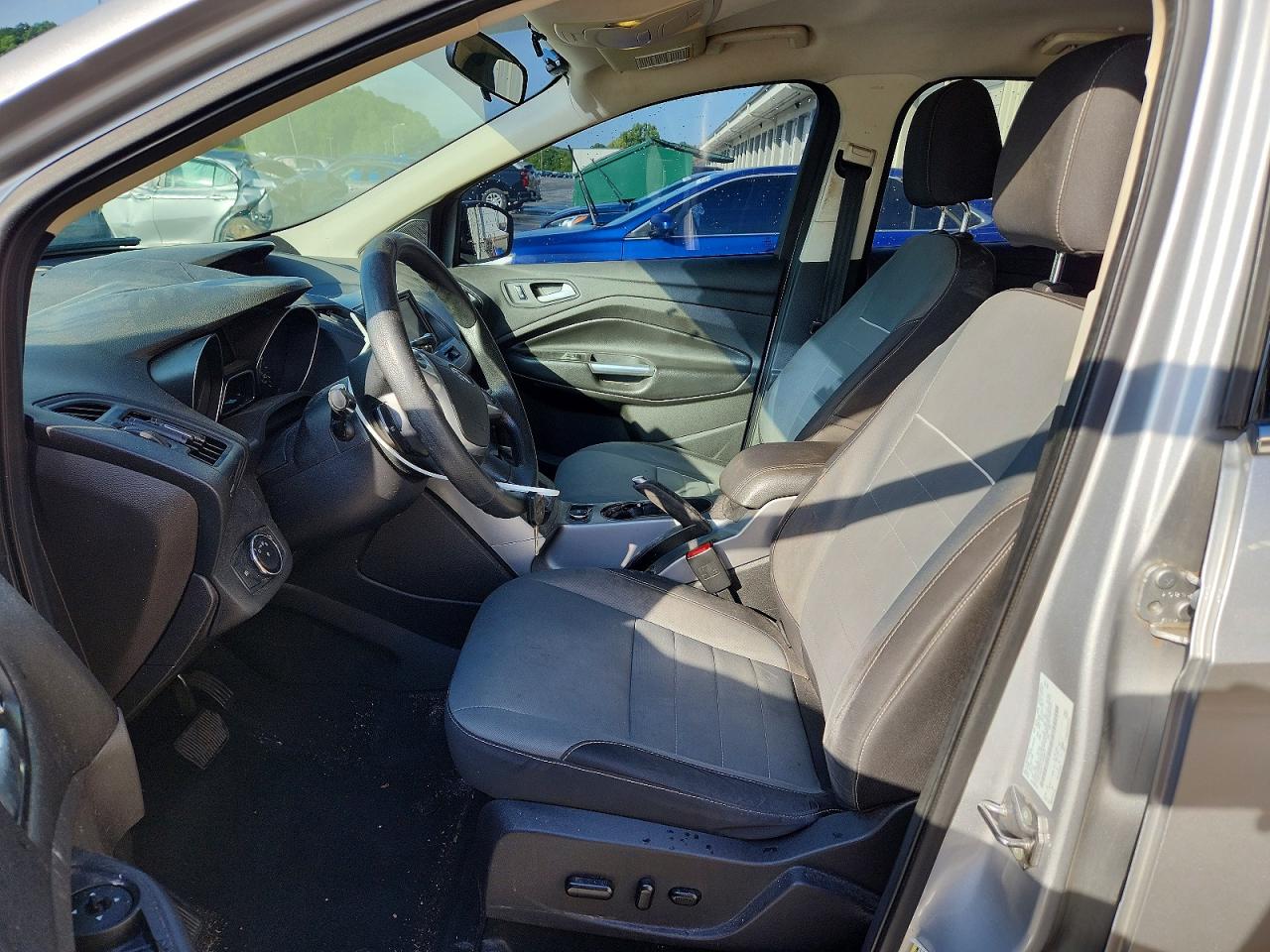 2015 FORD ESCAPE SE photo 13