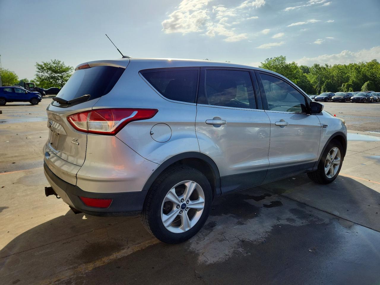 2015 FORD ESCAPE SE photo 5
