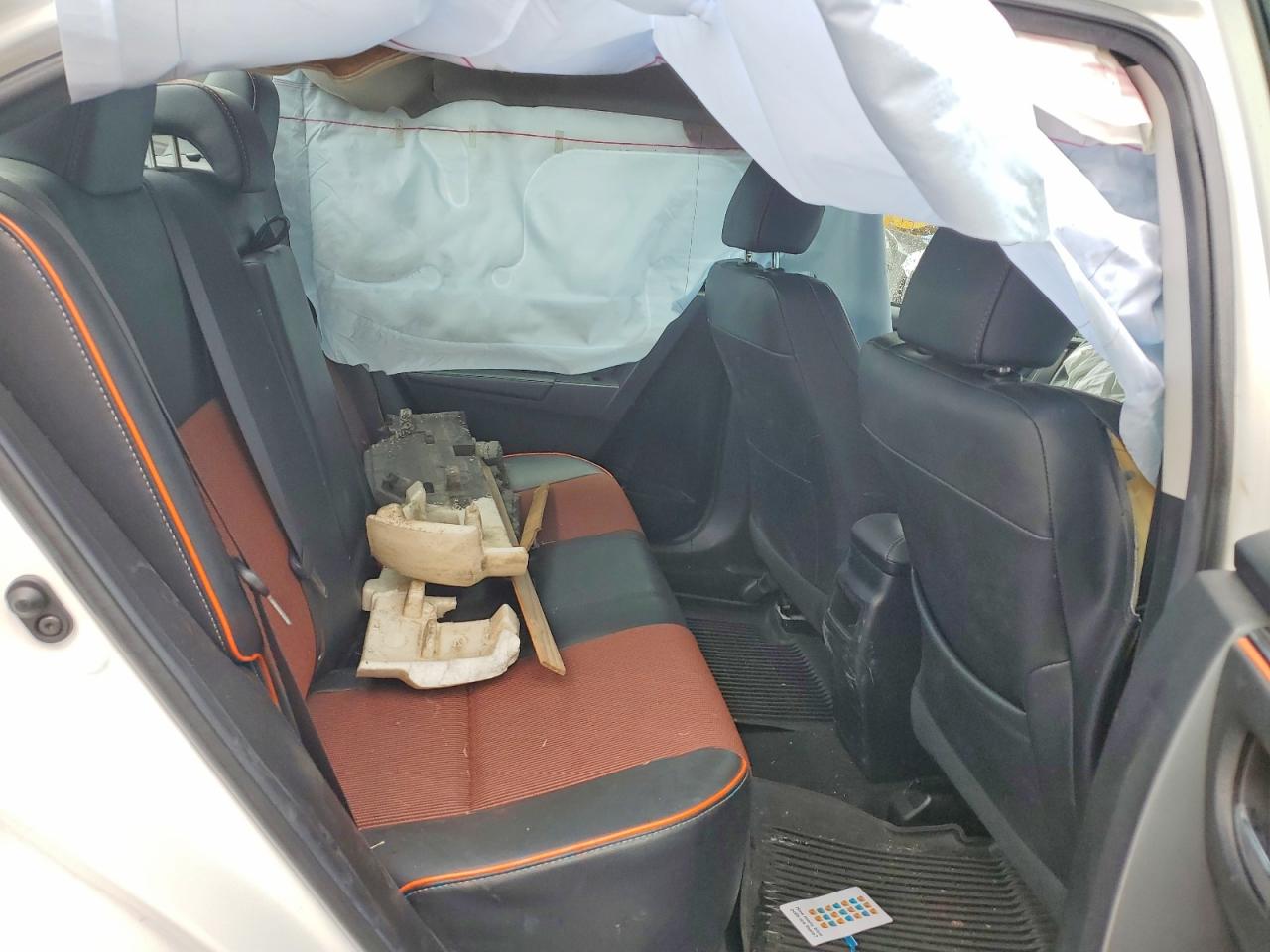 2018 TOYOTA COROLLA SE photo 19