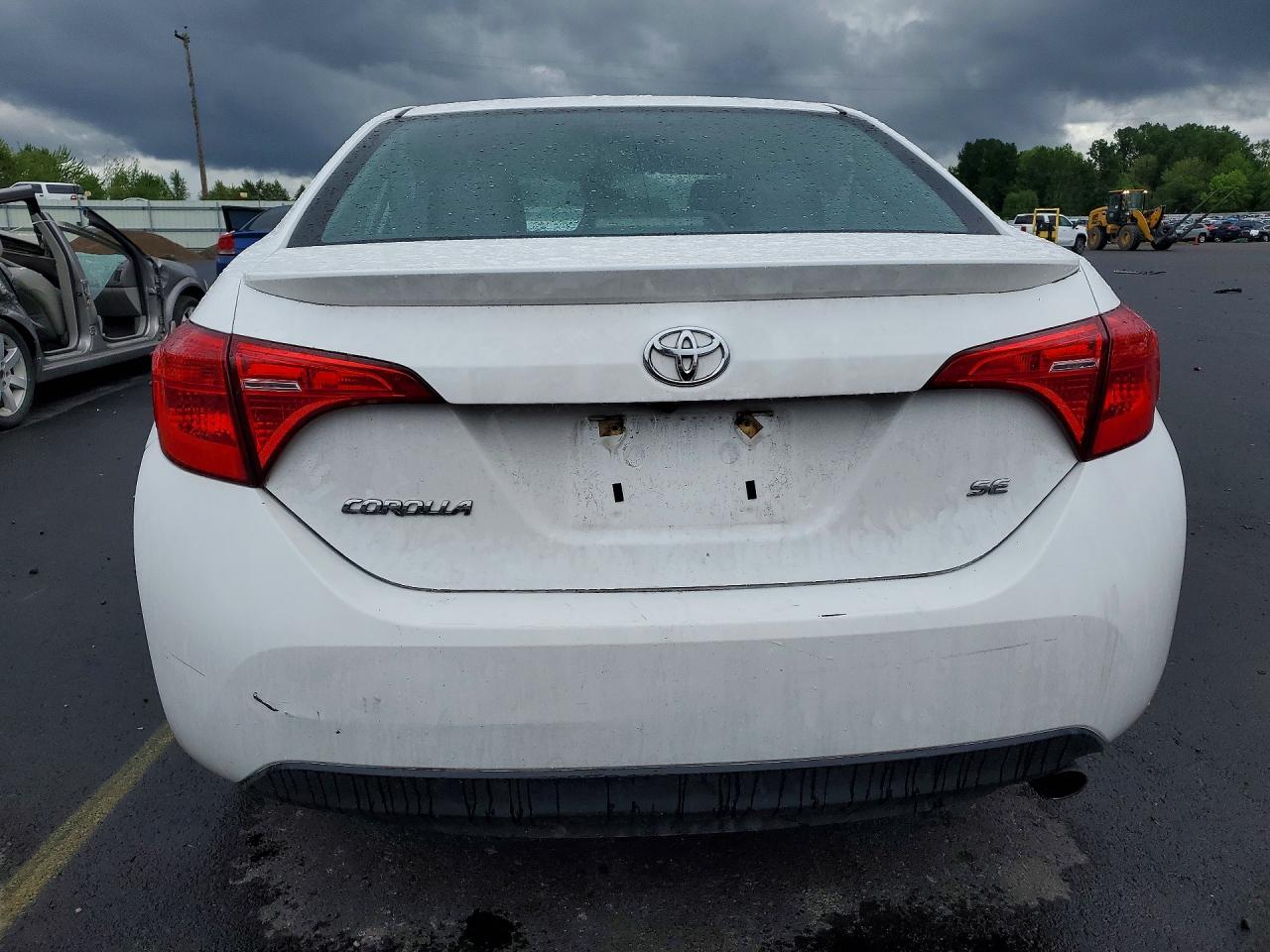 2018 TOYOTA COROLLA SE photo 11