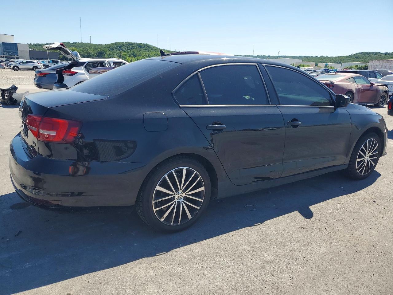 2015 VOLKSWAGEN JETTA SE photo 5