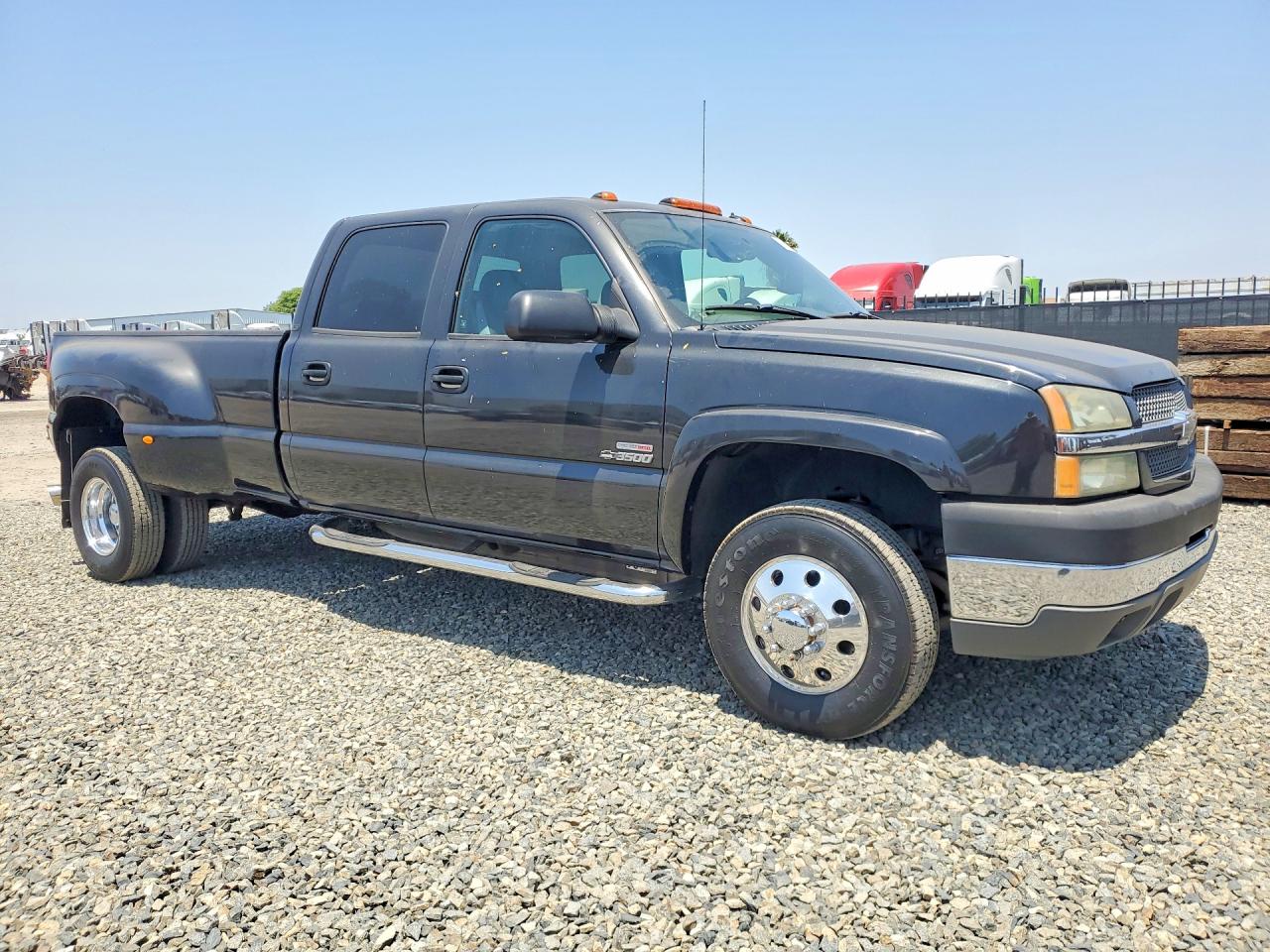 2004 CHEVROLET SILVERADO photo 4