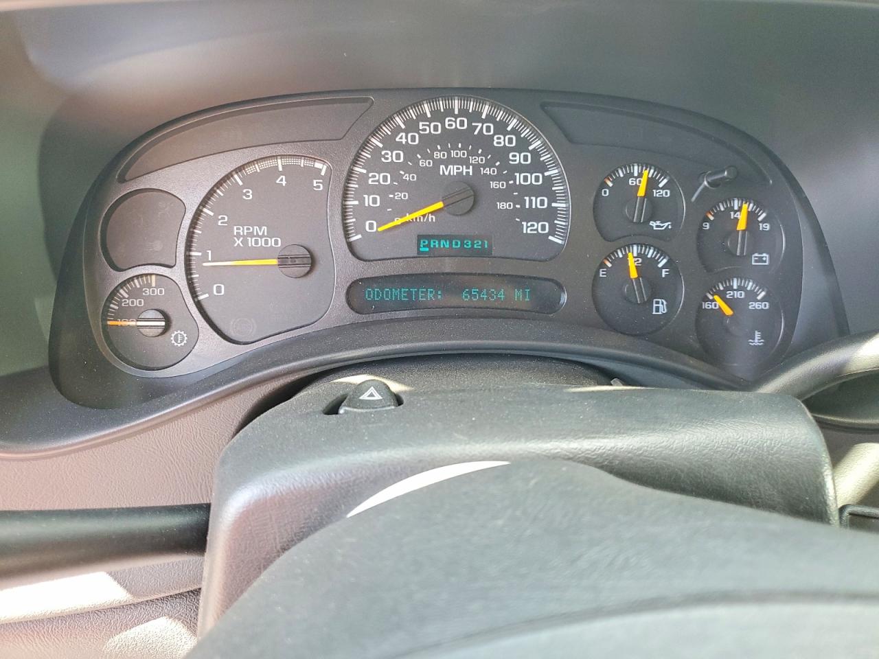 2004 CHEVROLET SILVERADO photo 9