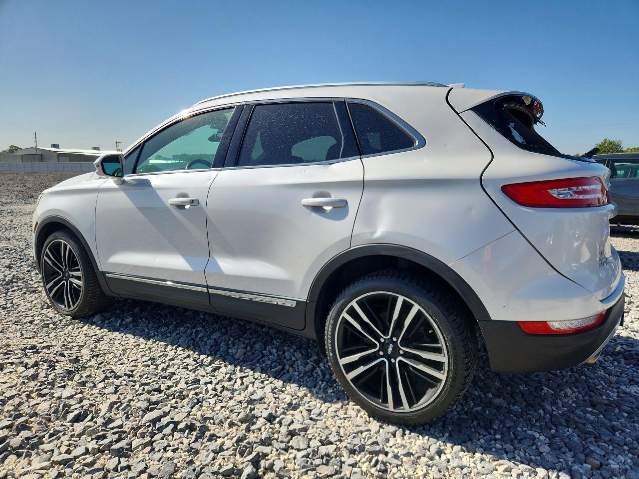 2017 LINCOLN MKC RESERVE photo 3
