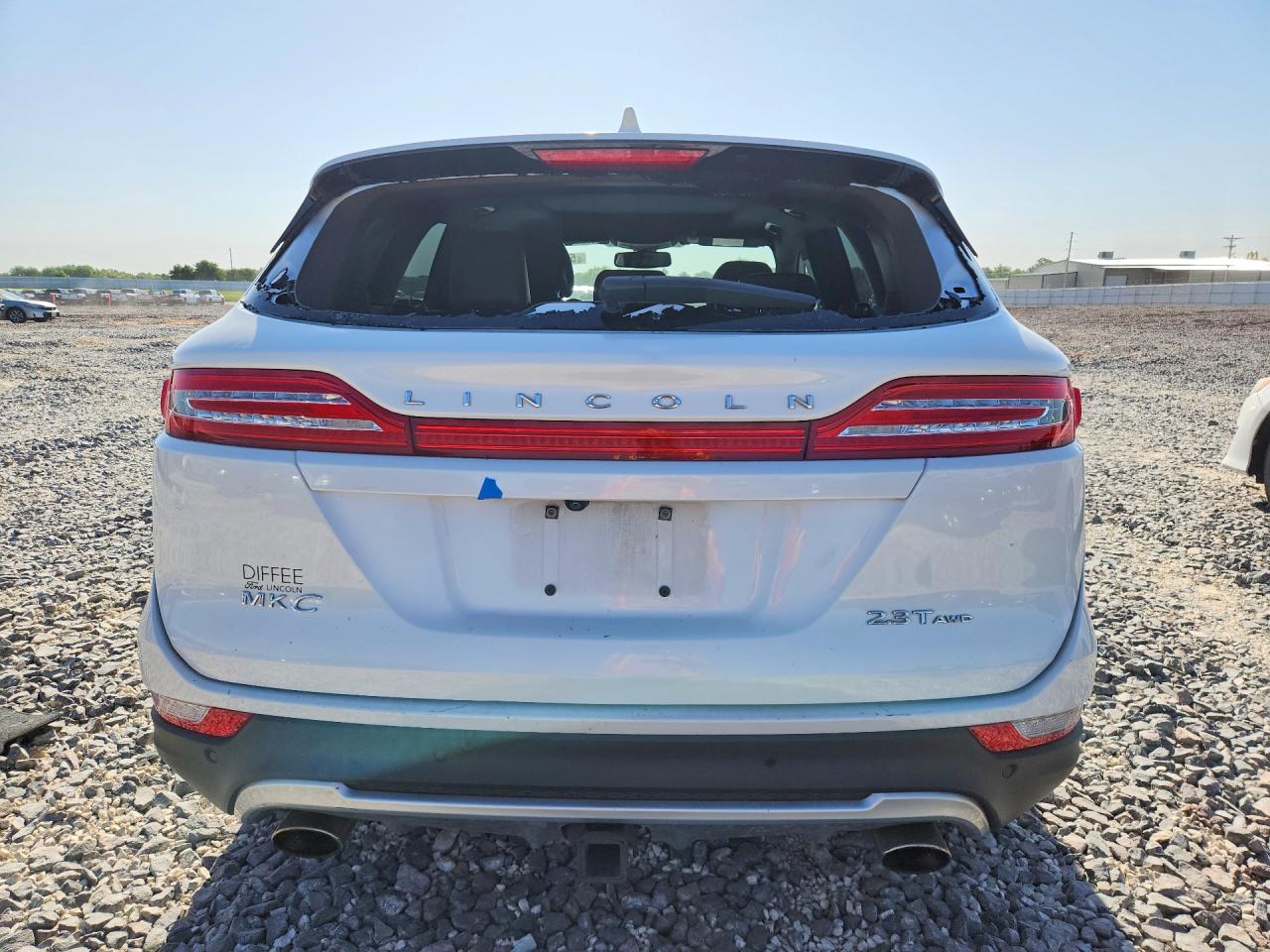 2017 LINCOLN MKC RESERVE photo 11