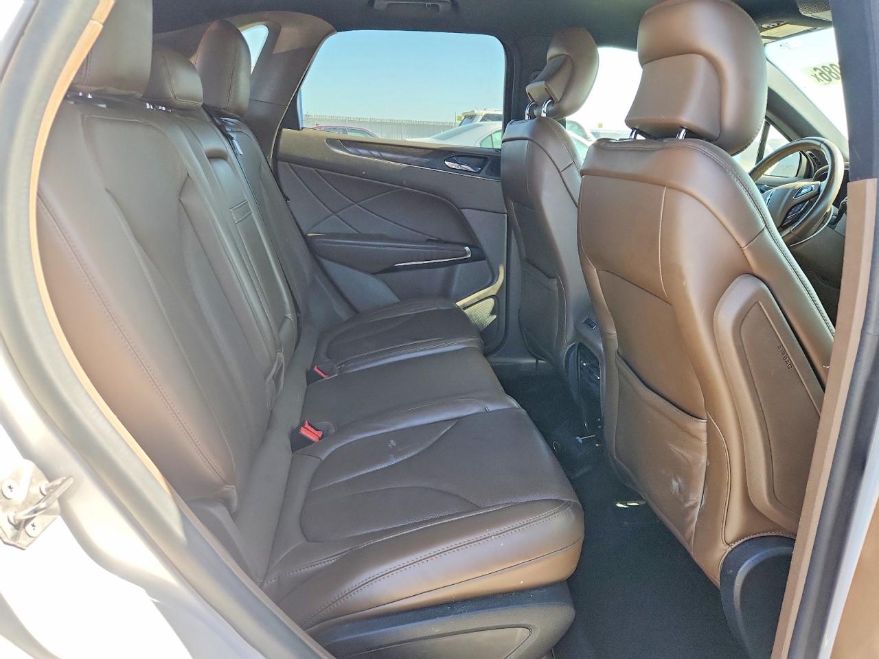2017 LINCOLN MKC RESERVE photo 21