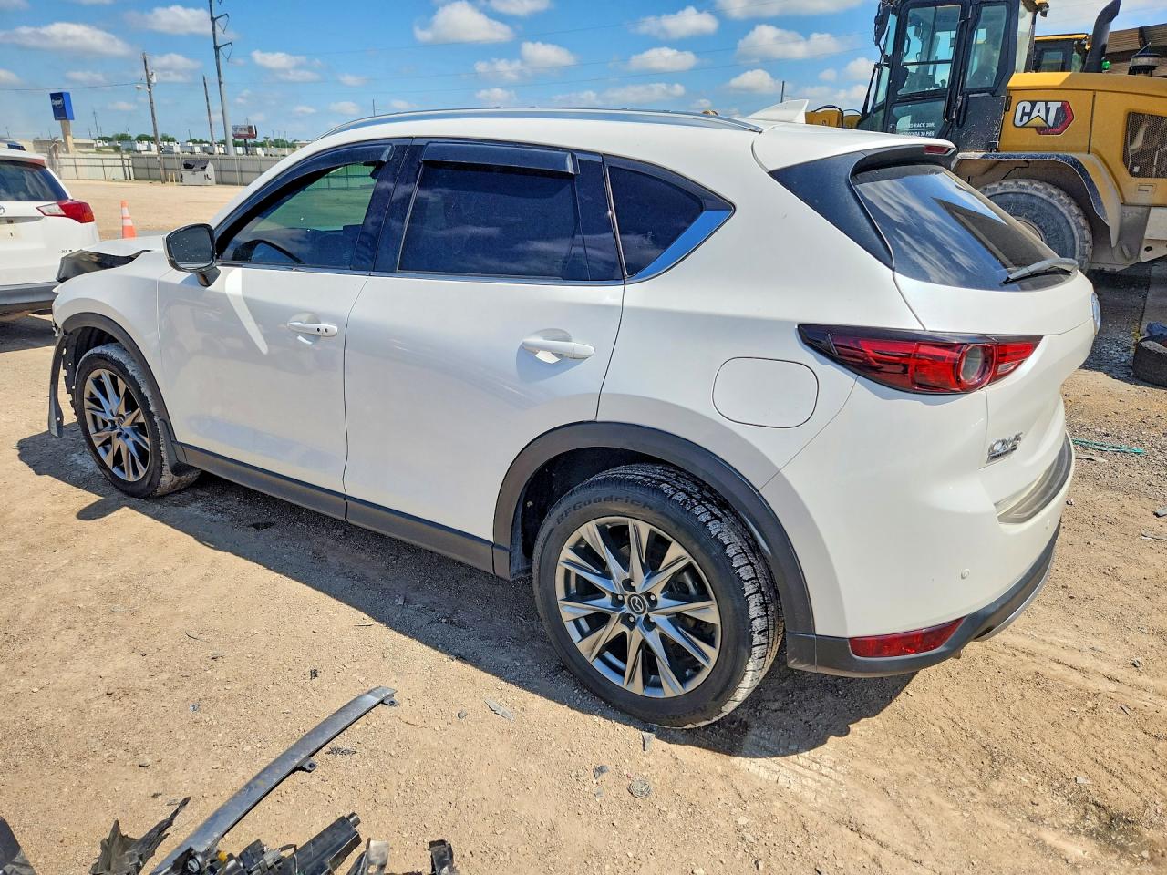 2021 MAZDA CX-5 SIGNATURE photo 4