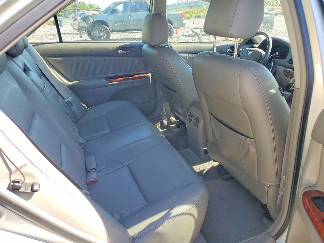 2005 TOYOTA CAMRY XLE V6 photo 28