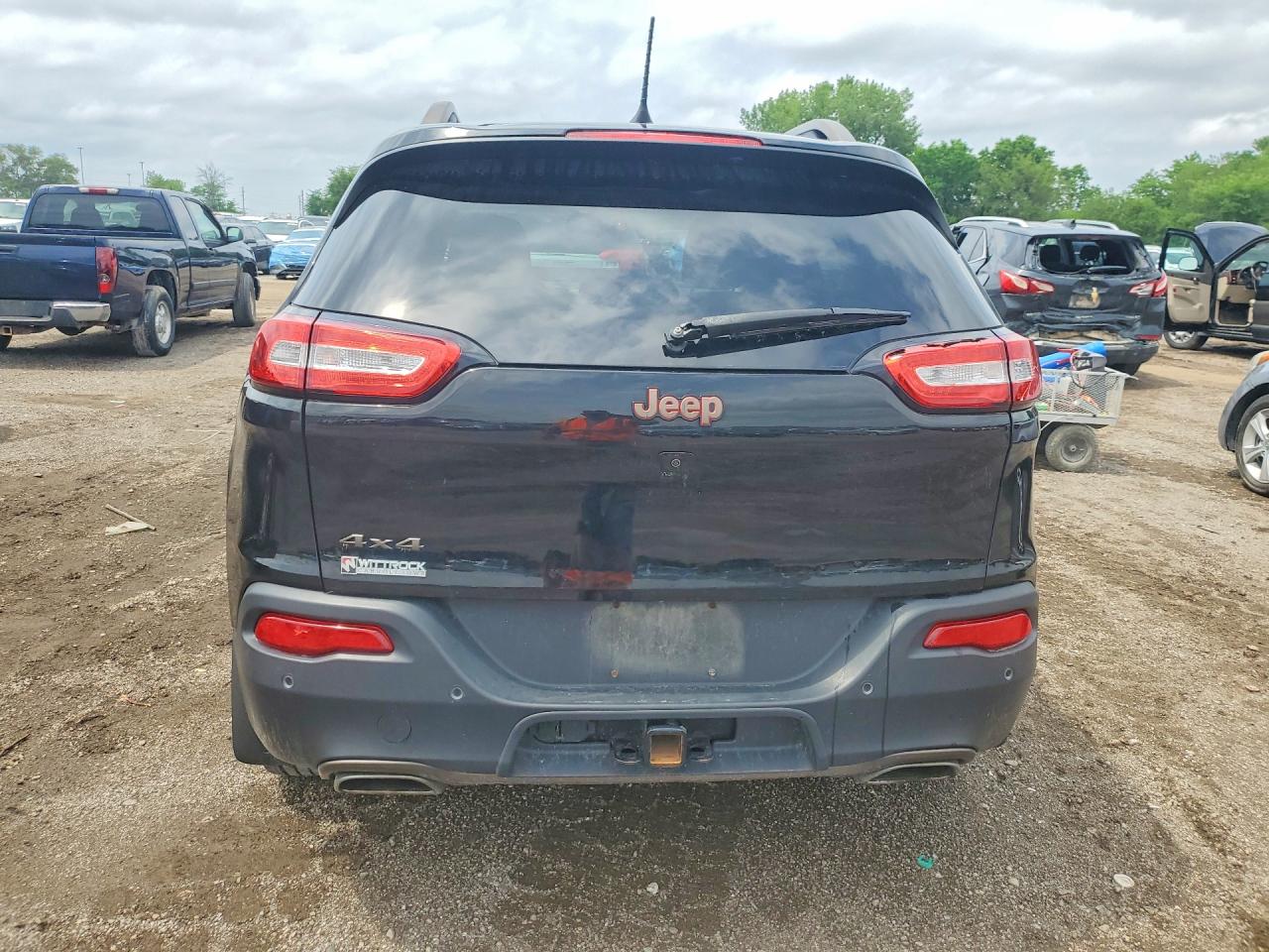 2017 JEEP CHEROKEE LATITUDE photo 16