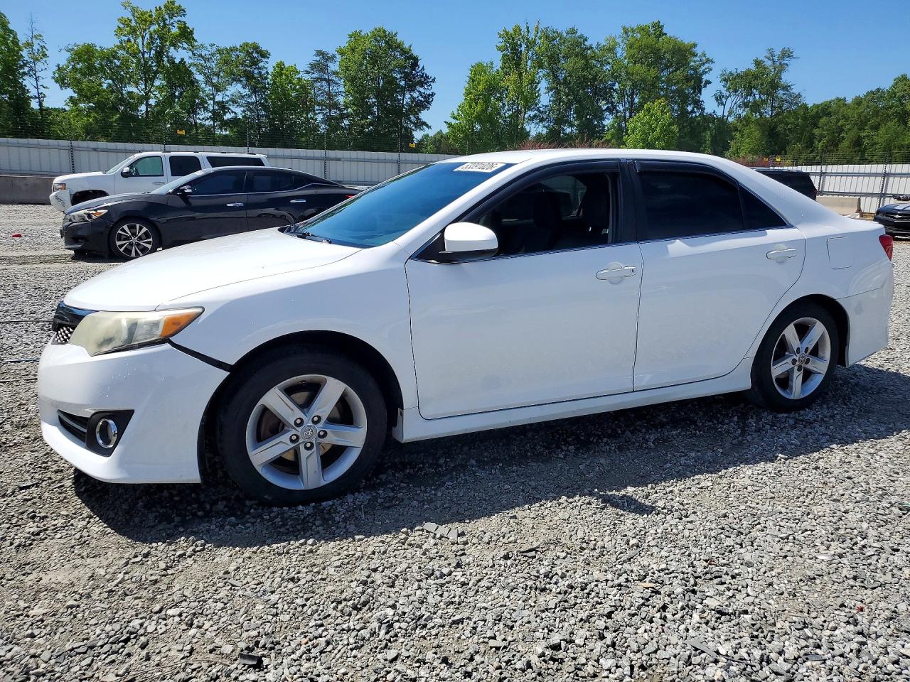 2014 TOYOTA CAMRY