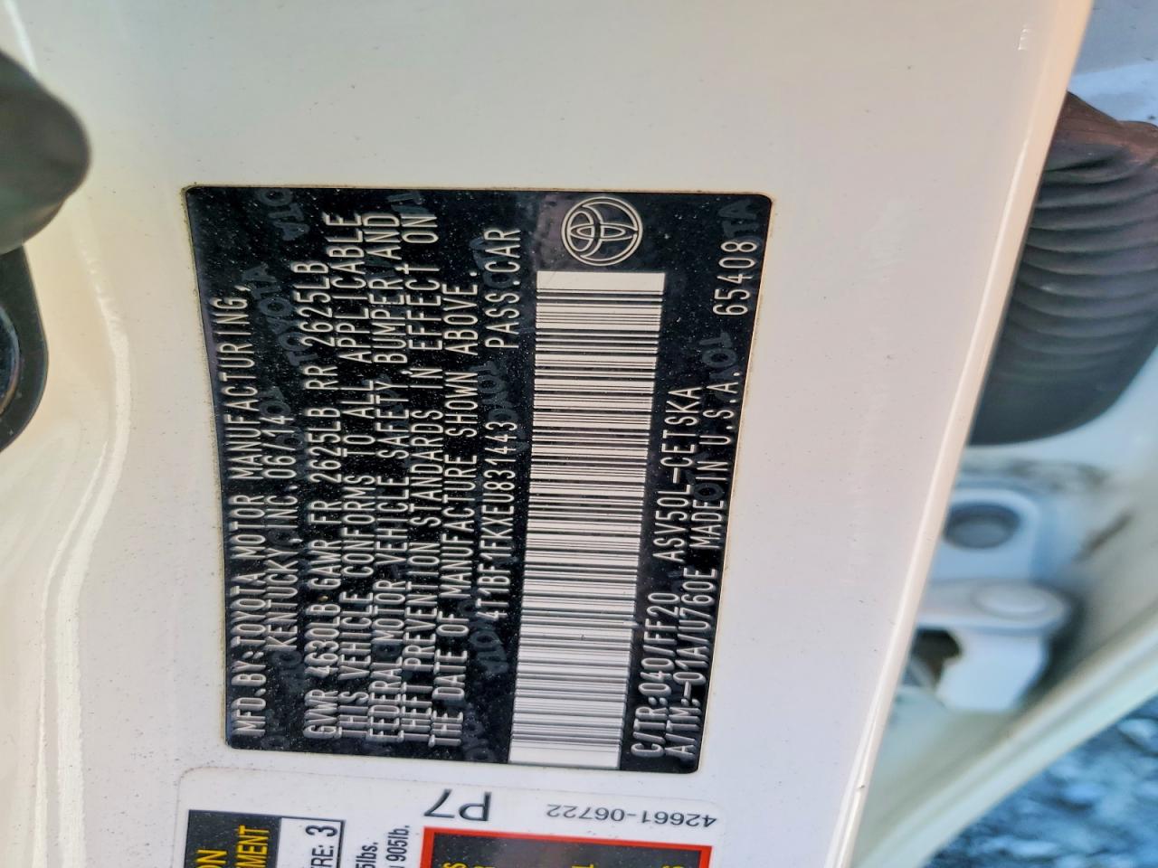 2014 TOYOTA CAMRY SE photo 23