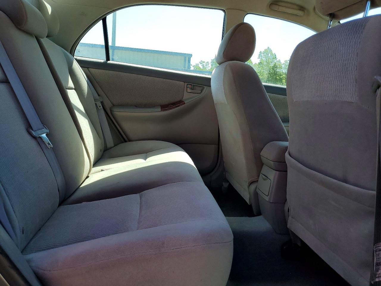 2005 TOYOTA COROLLA LE photo 10