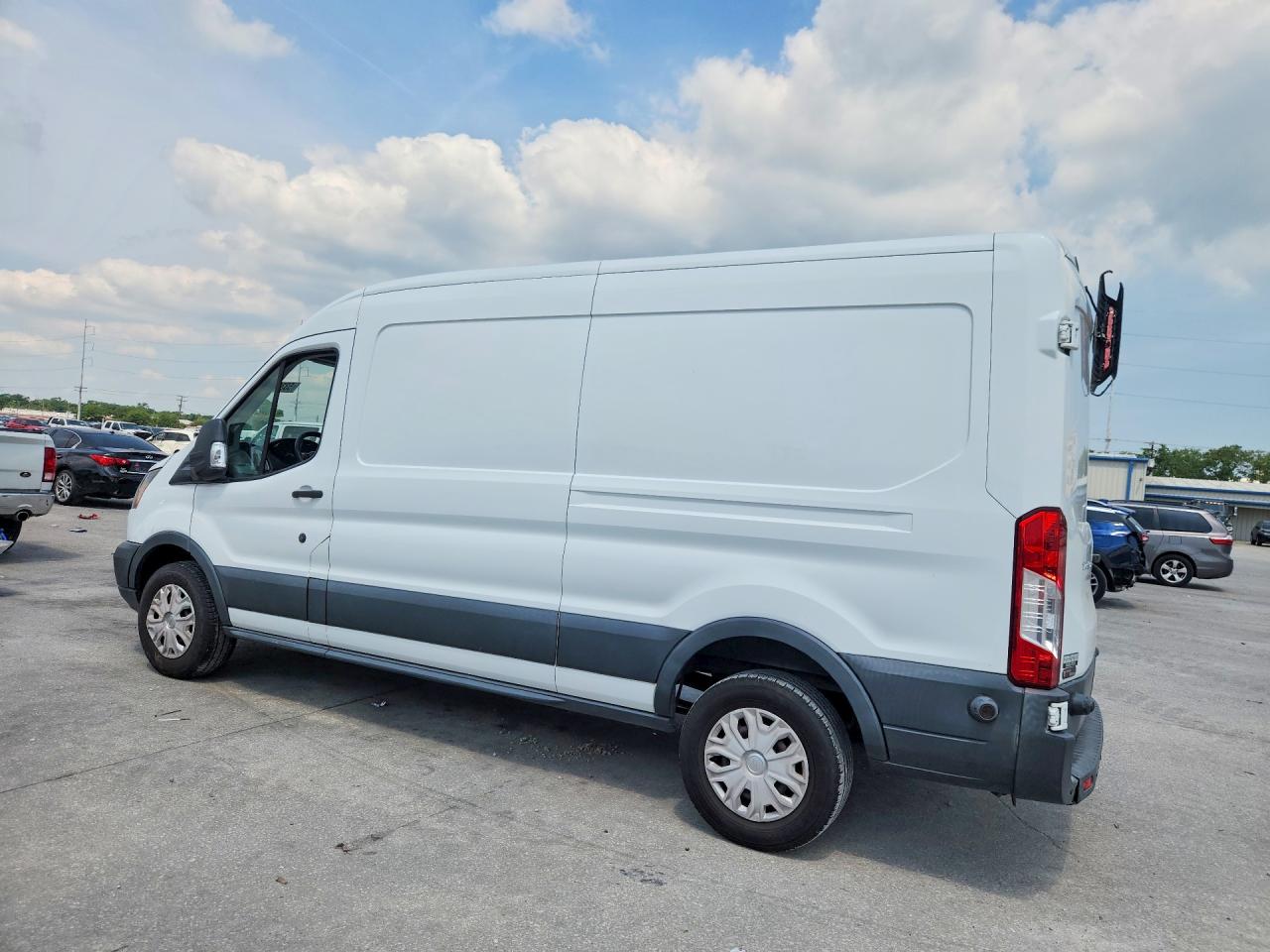 2018 FORD TRANSIT 250 DELIVERY VAN photo 3