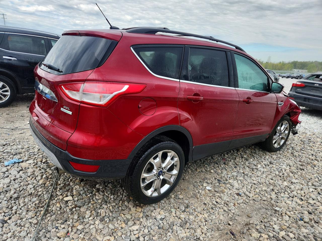 2013 FORD ESCAPE SEL photo 5