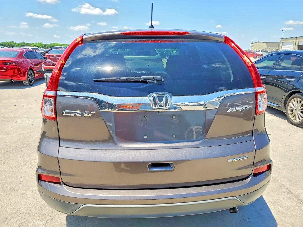 2016 HONDA CR-V SE photo 16
