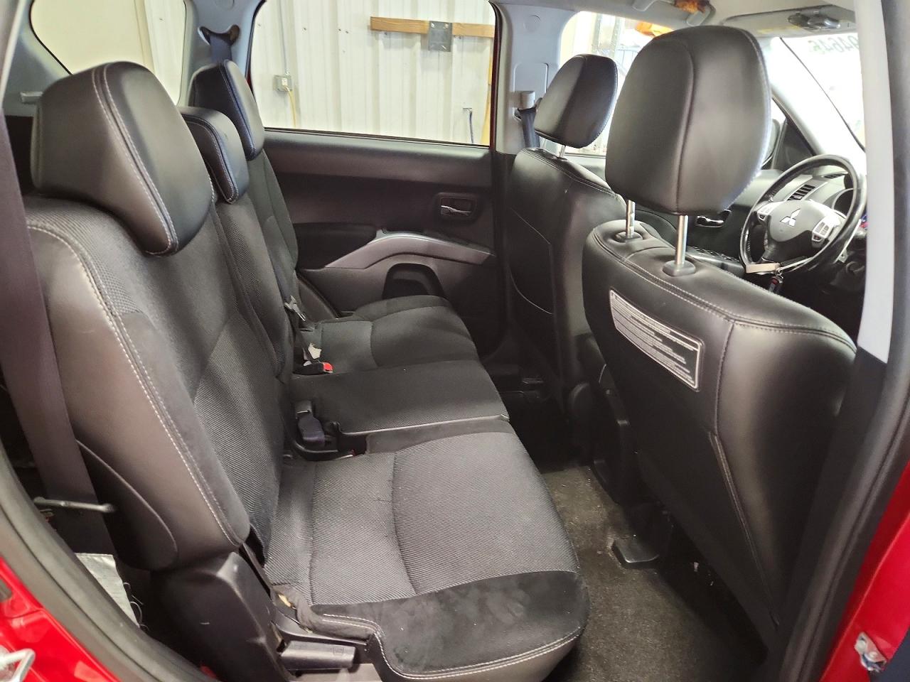 2009 MITSUBISHI OUTLANDER XLS photo 28