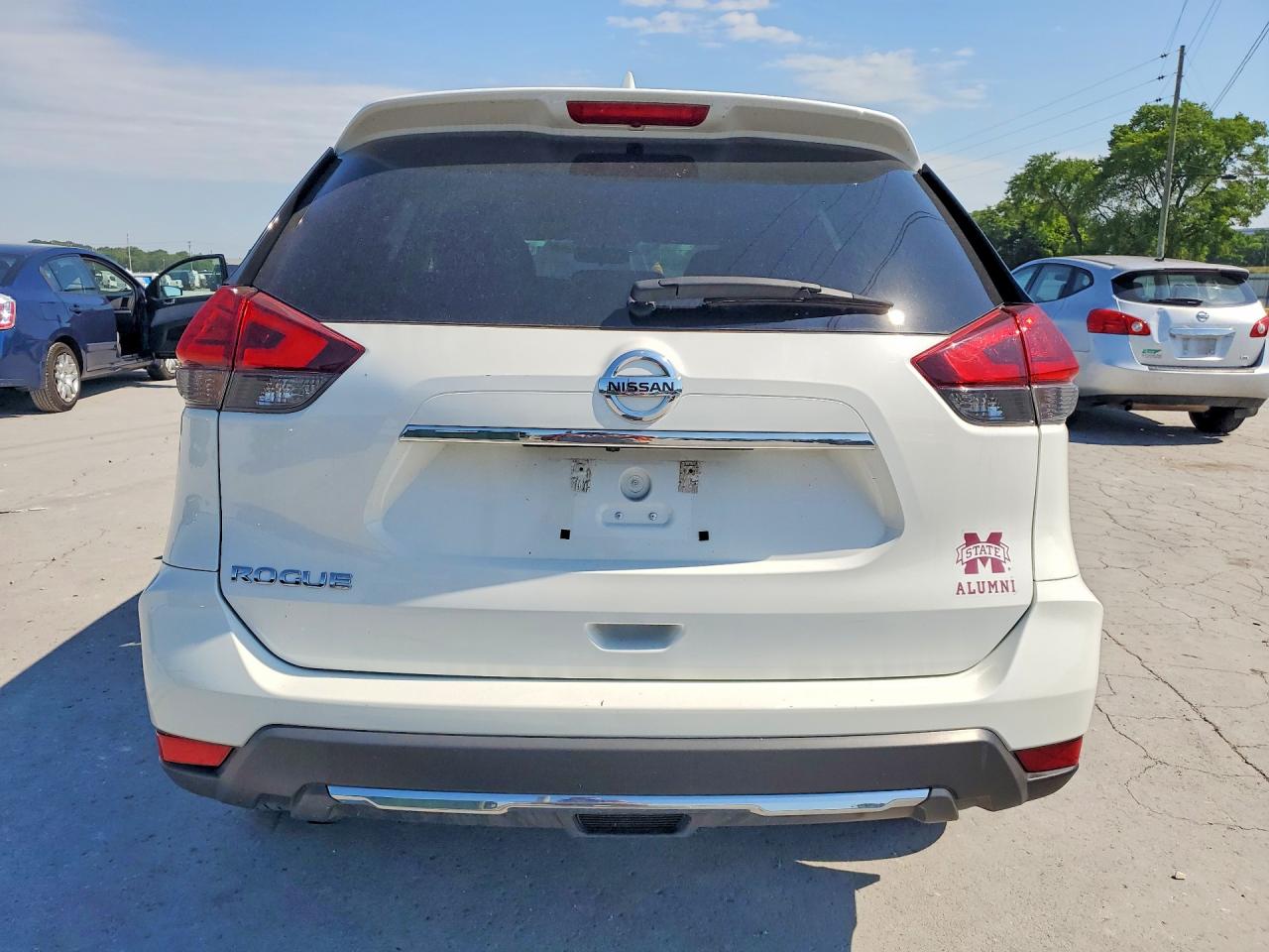 2017 NISSAN ROGUE S photo 11
