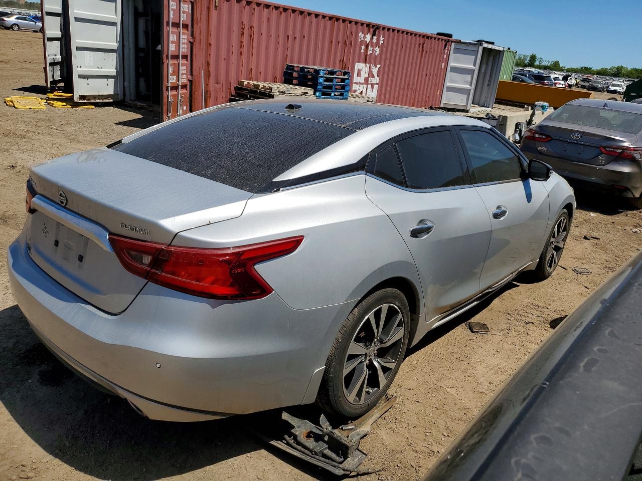2017 NISSAN MAXIMA PLATINUM photo 5