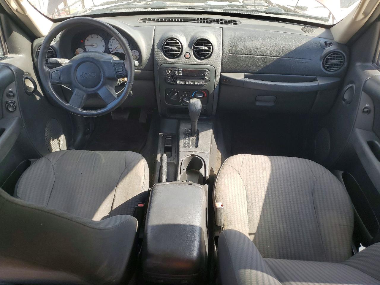 2004 JEEP LIBERTY SPORT photo 15