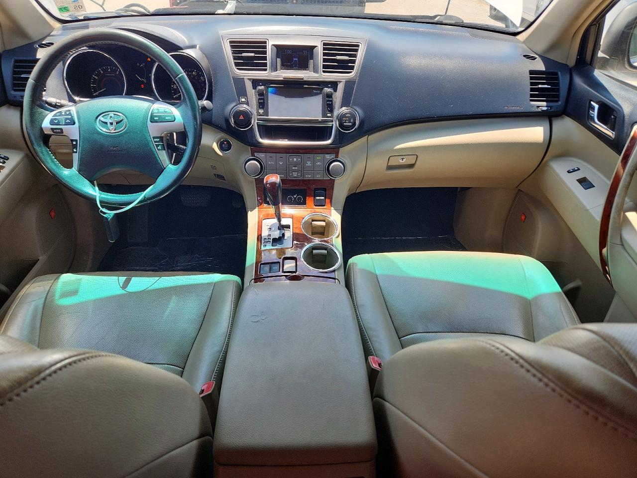 2013 TOYOTA HIGHLANDER LIMITED photo 22