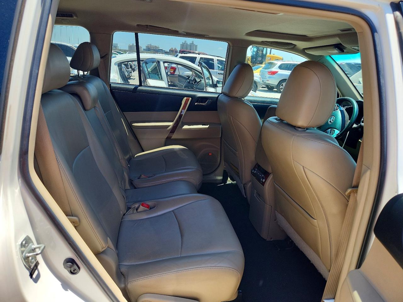 2013 TOYOTA HIGHLANDER LIMITED photo 31