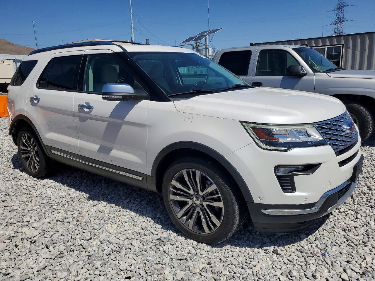 2018 FORD EXPLORER PLATINUM photo 10