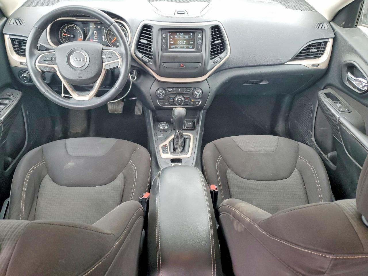 2015 JEEP CHEROKEE LATITUDE photo 15