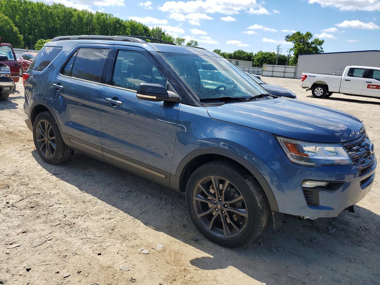 2019 FORD EXPLORER XLT photo 10