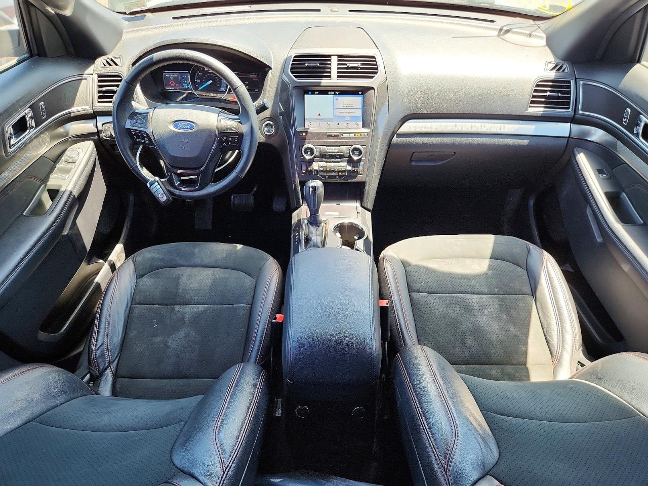 2019 FORD EXPLORER XLT photo 22