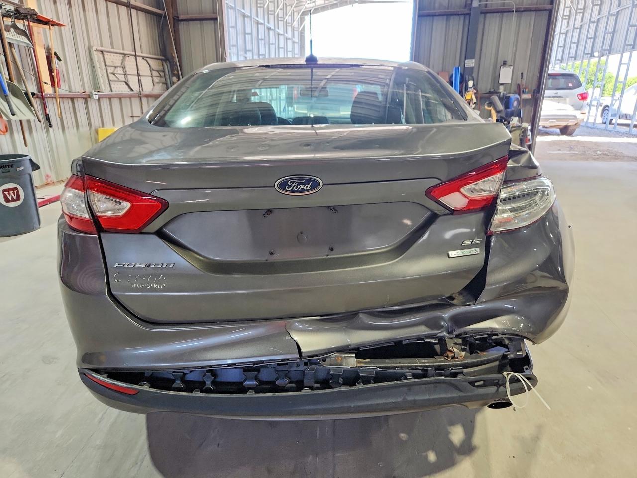 2013 FORD FUSION SE photo 16