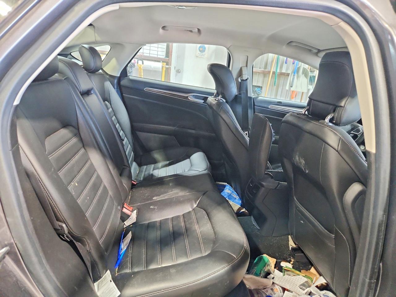 2013 FORD FUSION SE photo 28