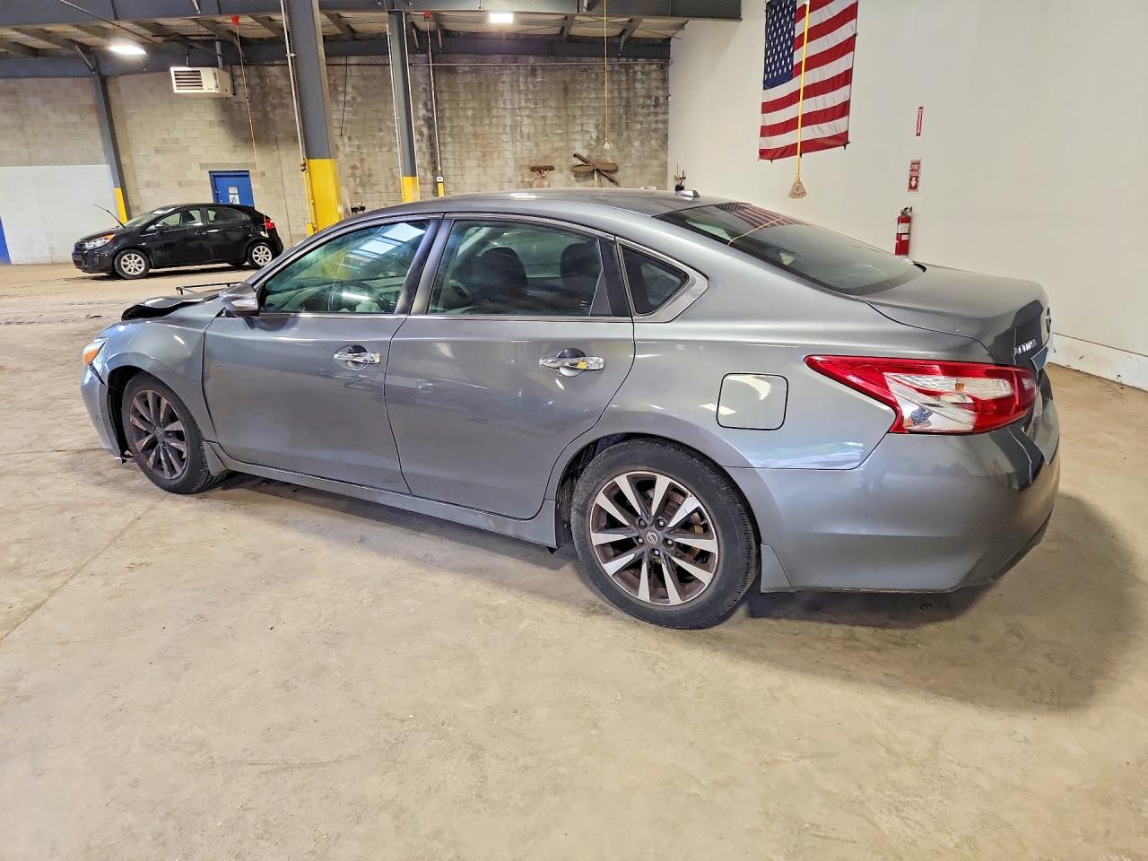 2017 NISSAN ALTIMA 2.5 SV photo 3