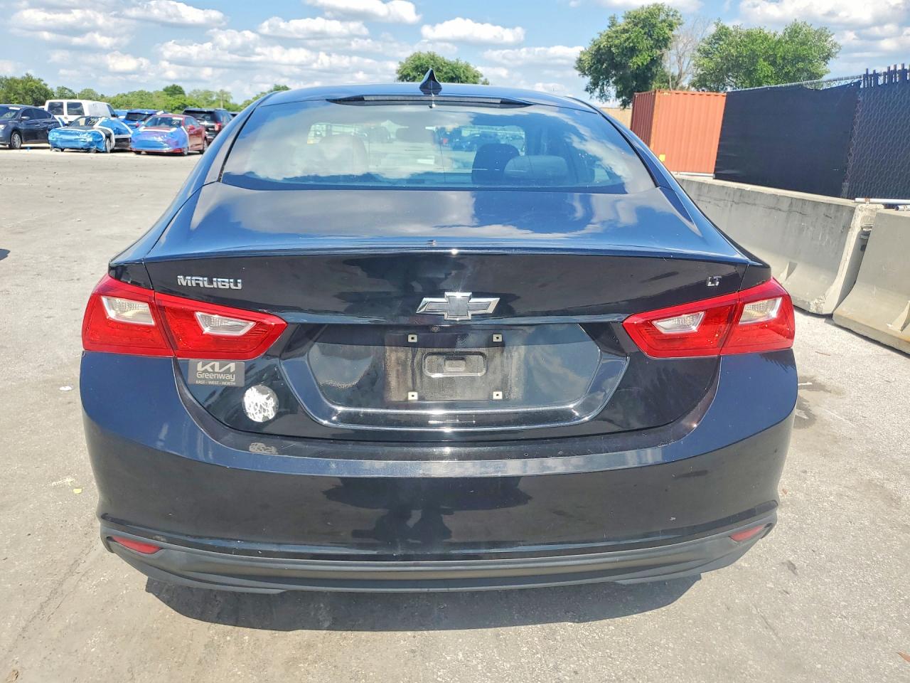 2018 CHEVROLET MALIBU LT photo 11