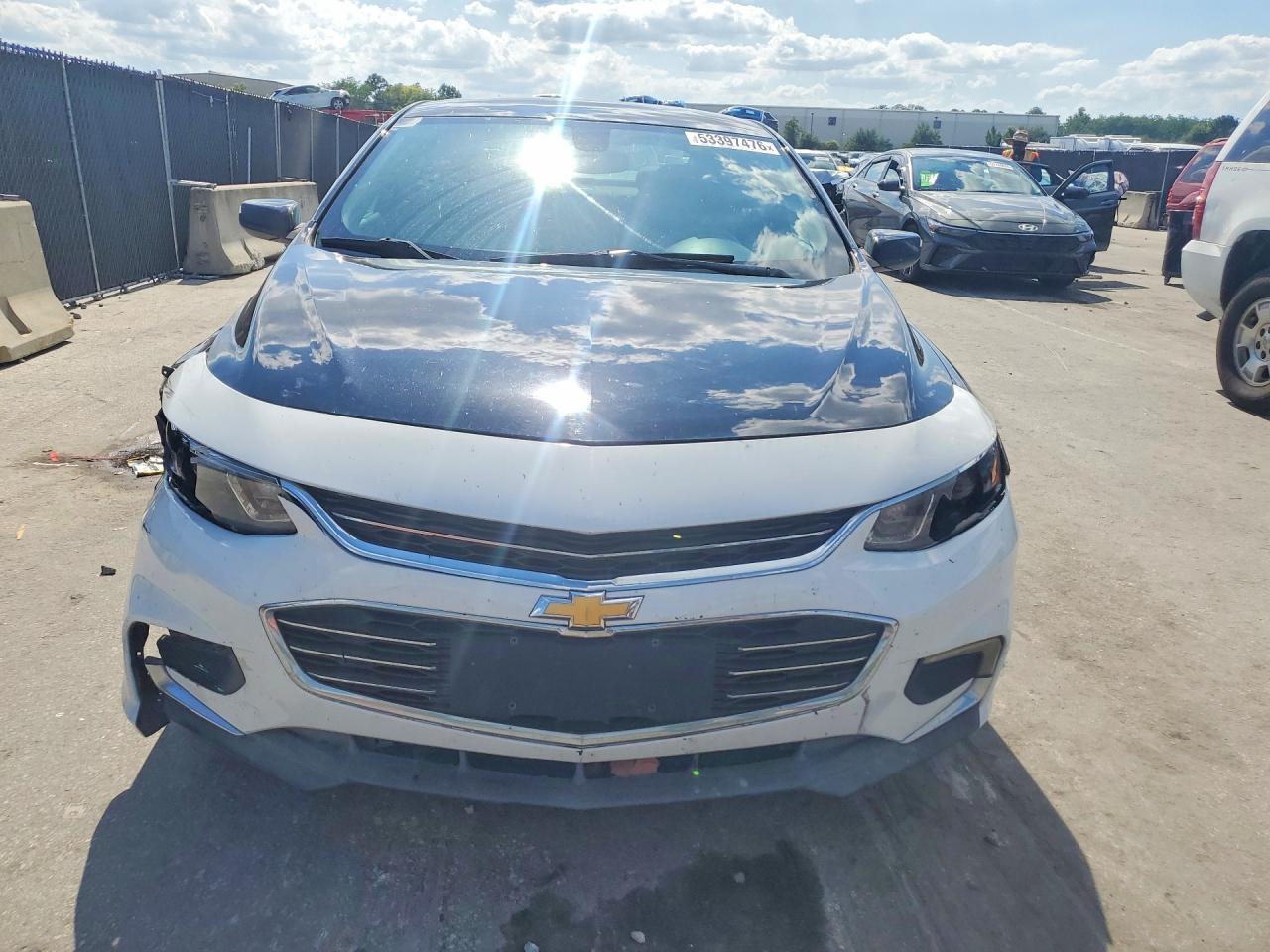 2018 CHEVROLET MALIBU LT photo 9