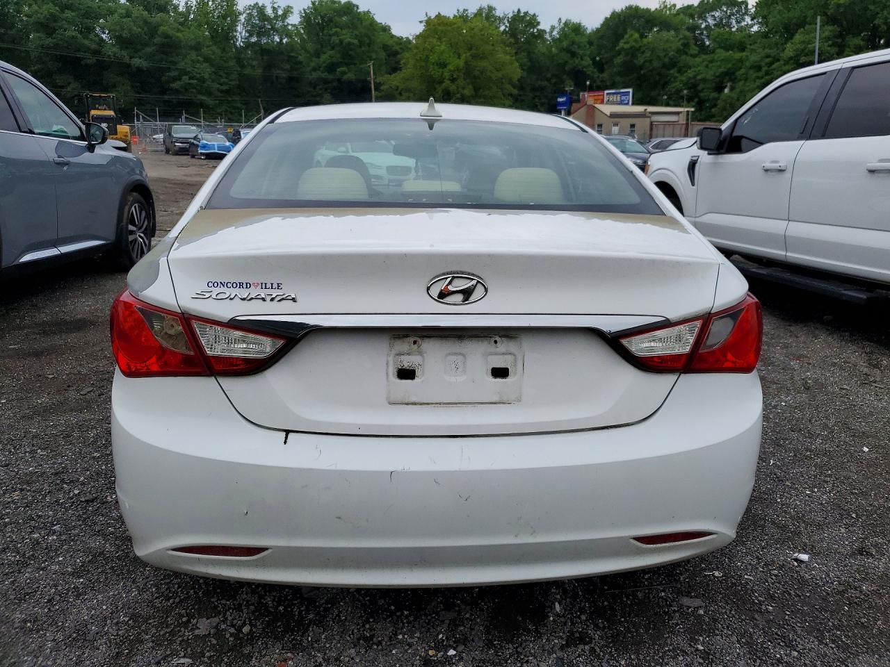 2013 HYUNDAI SONATA GLS photo 11