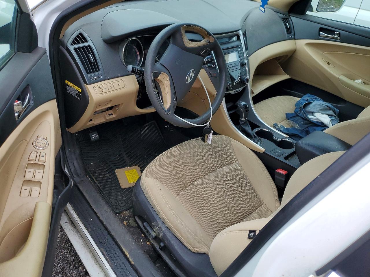 2013 HYUNDAI SONATA GLS photo 15