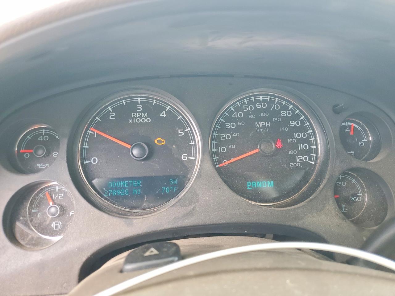 2011 CHEVROLET SUBURBAN K1500 LT photo 9