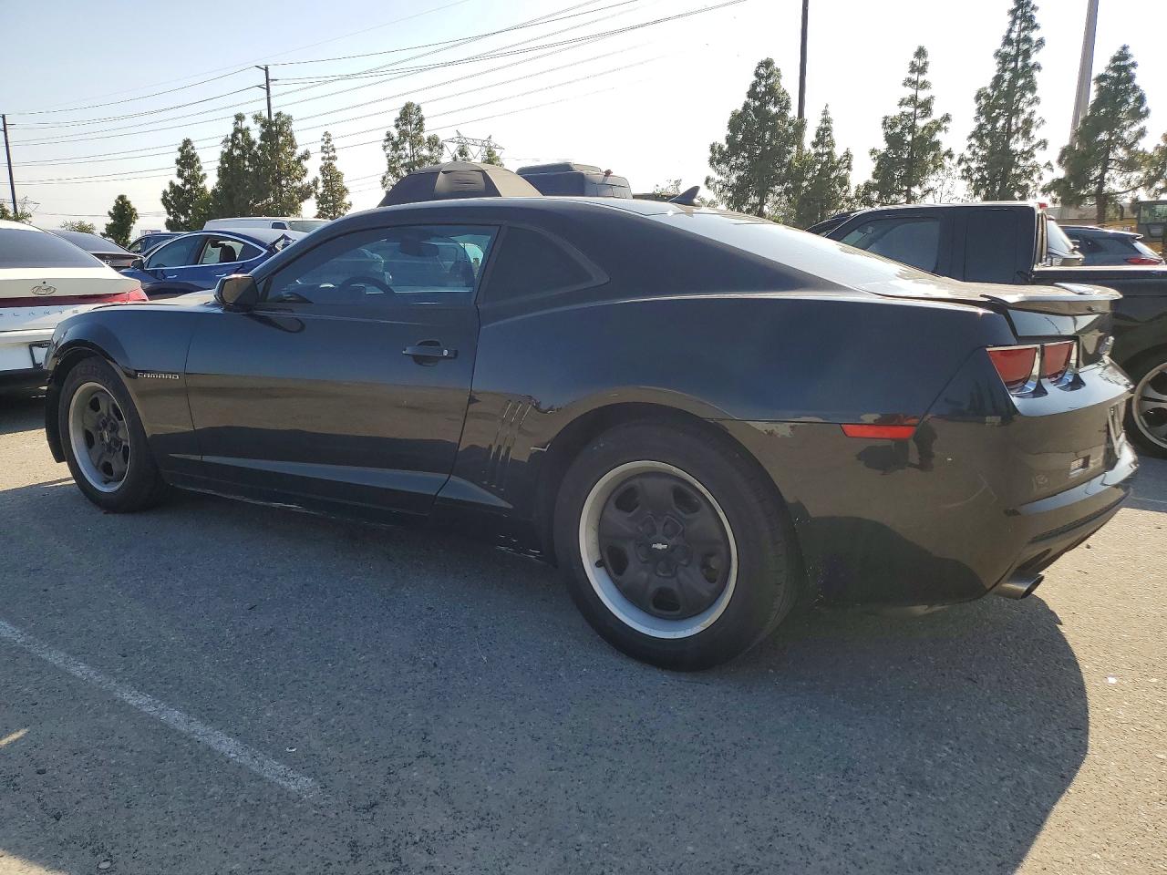2013 CHEVROLET CAMARO LS photo 3