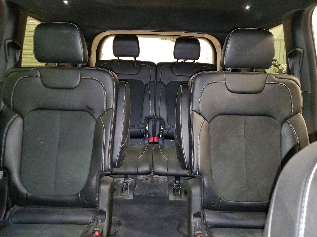 2023 JEEP GRAND CHEROKEE L LAREDO photo 10