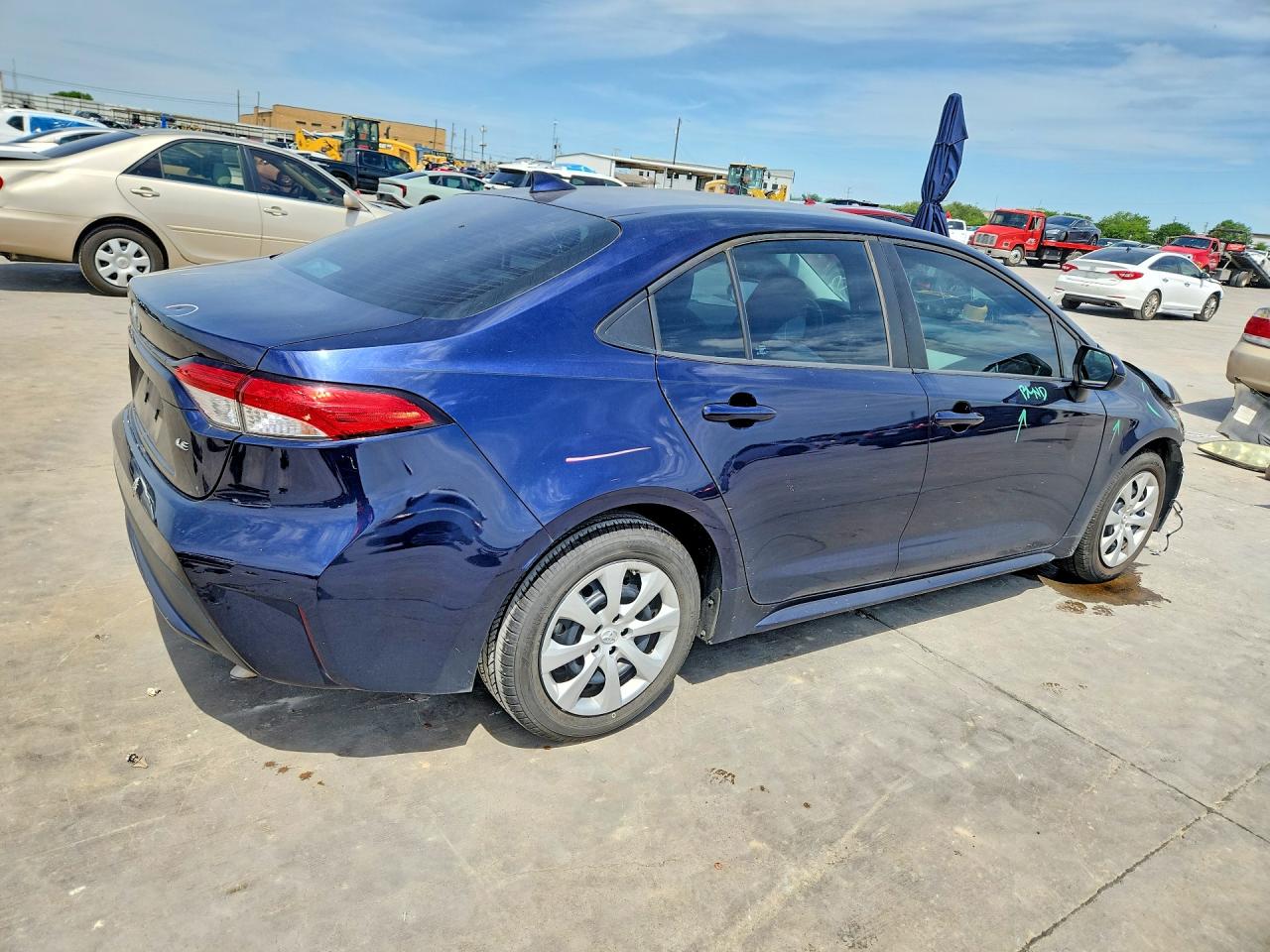 2022 TOYOTA COROLLA LE photo 5