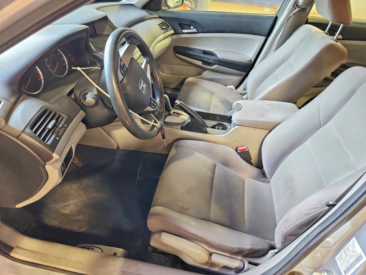 2012 HONDA ACCORD LX photo 13