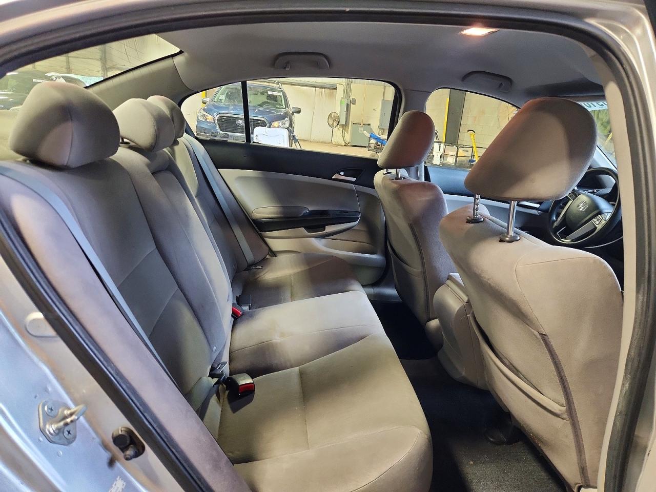 2012 HONDA ACCORD LX photo 19