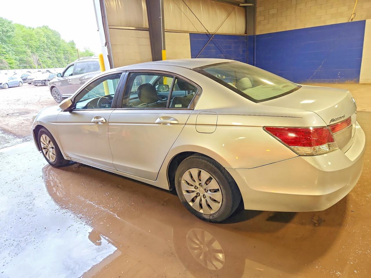 2012 HONDA ACCORD LX photo 3