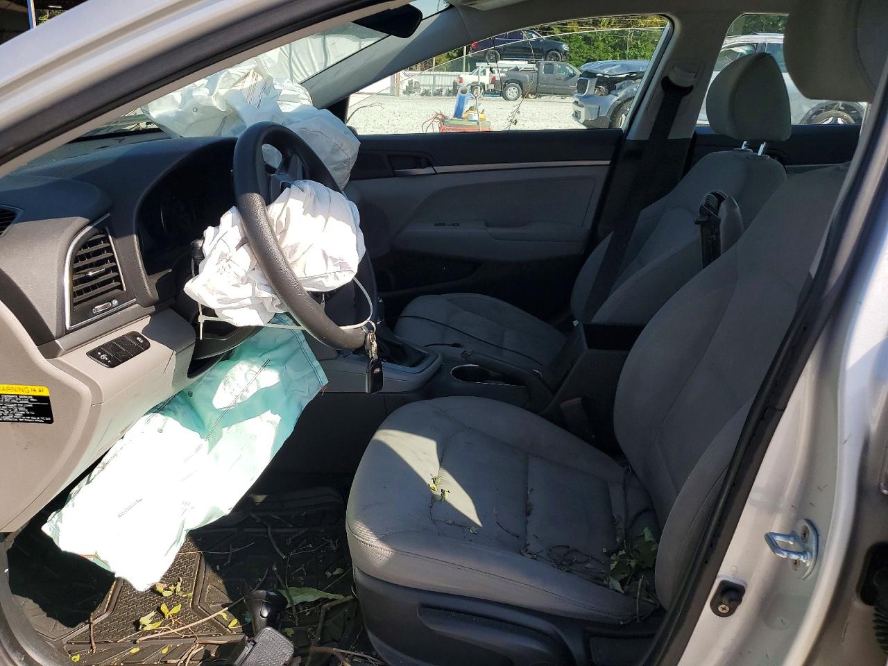 2017 HYUNDAI ELANTRA SE photo 19