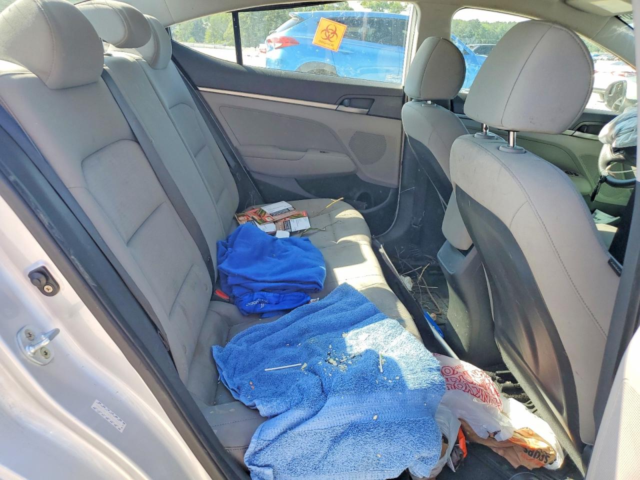 2017 HYUNDAI ELANTRA SE photo 28
