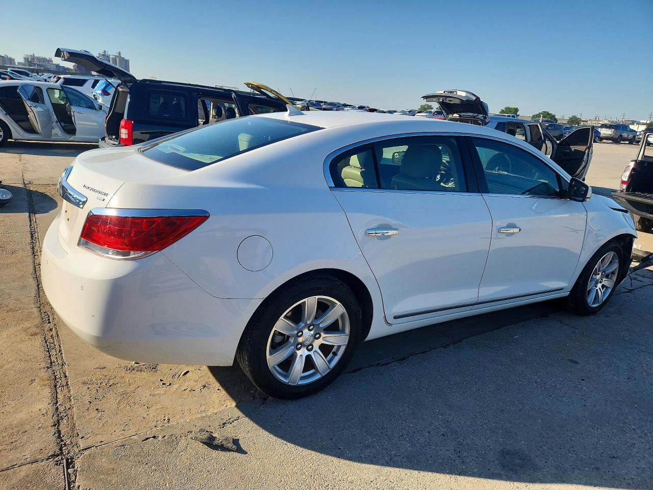 2011 BUICK LACROSSE CXL photo 5