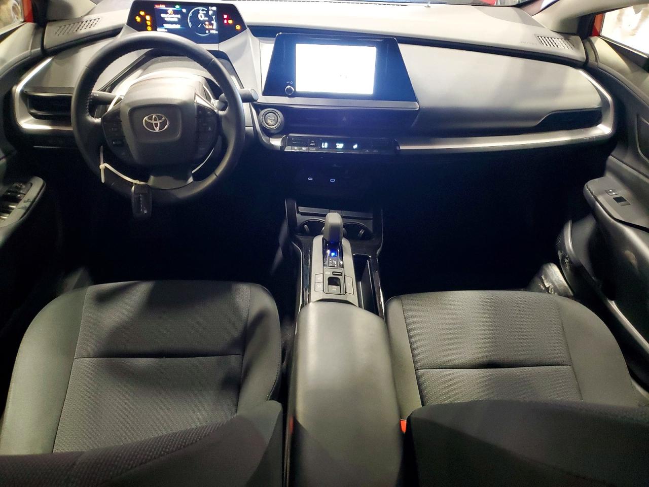 2025 TOYOTA PRIUS LE photo 22