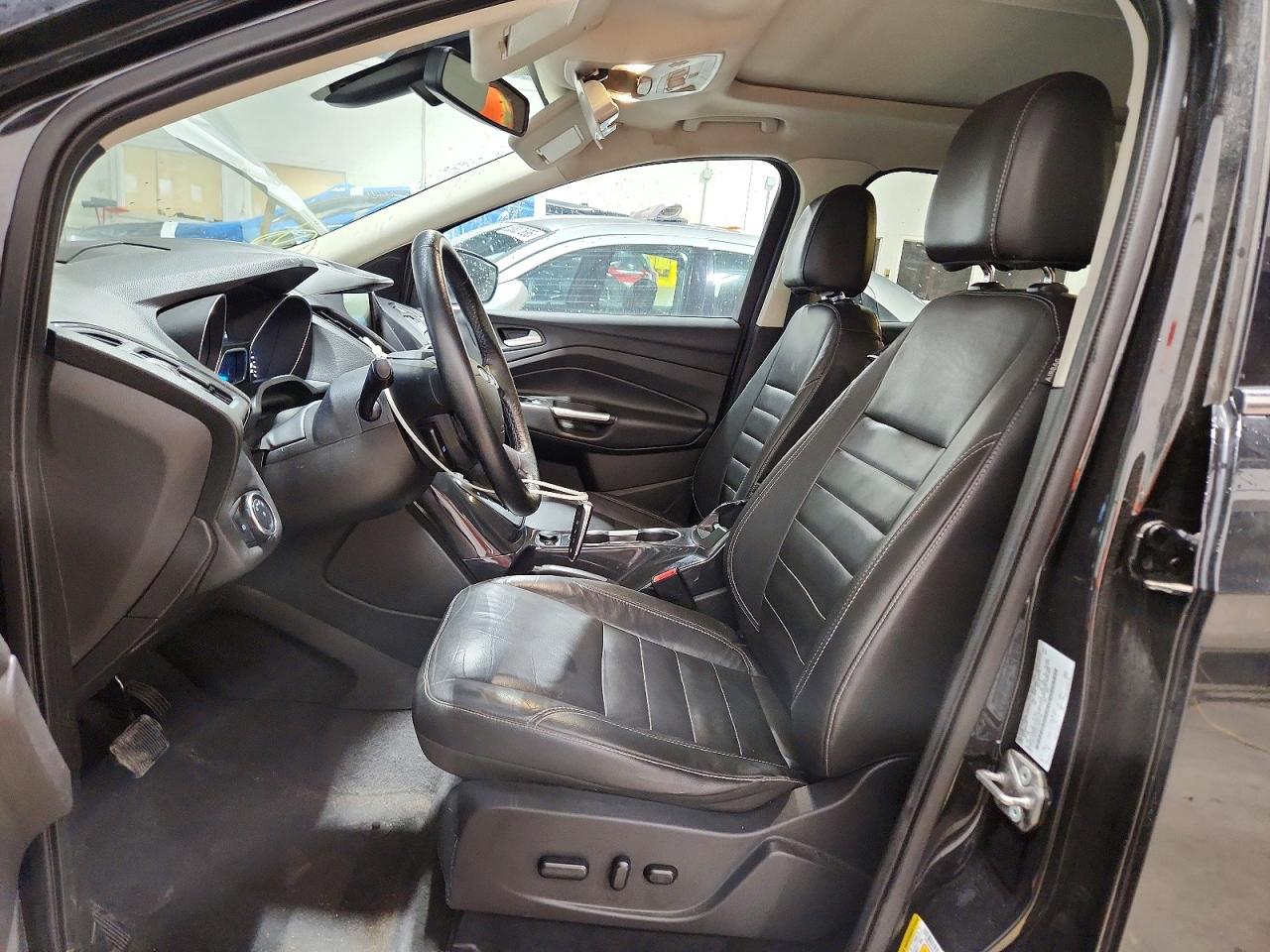 2015 FORD ESCAPE TITANIUM photo 13