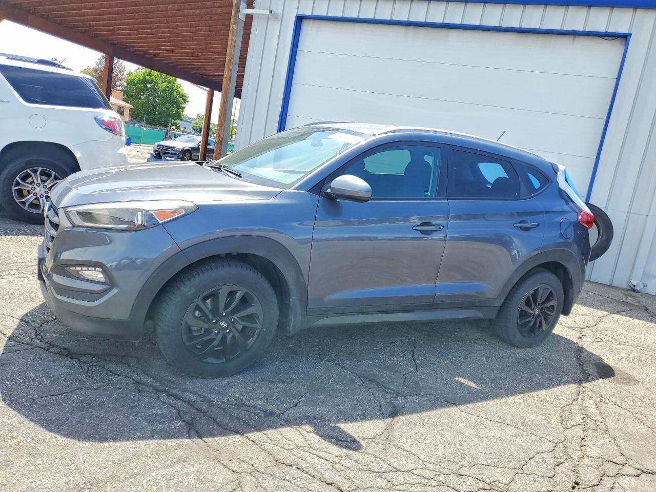 2016 HYUNDAI TUCSON